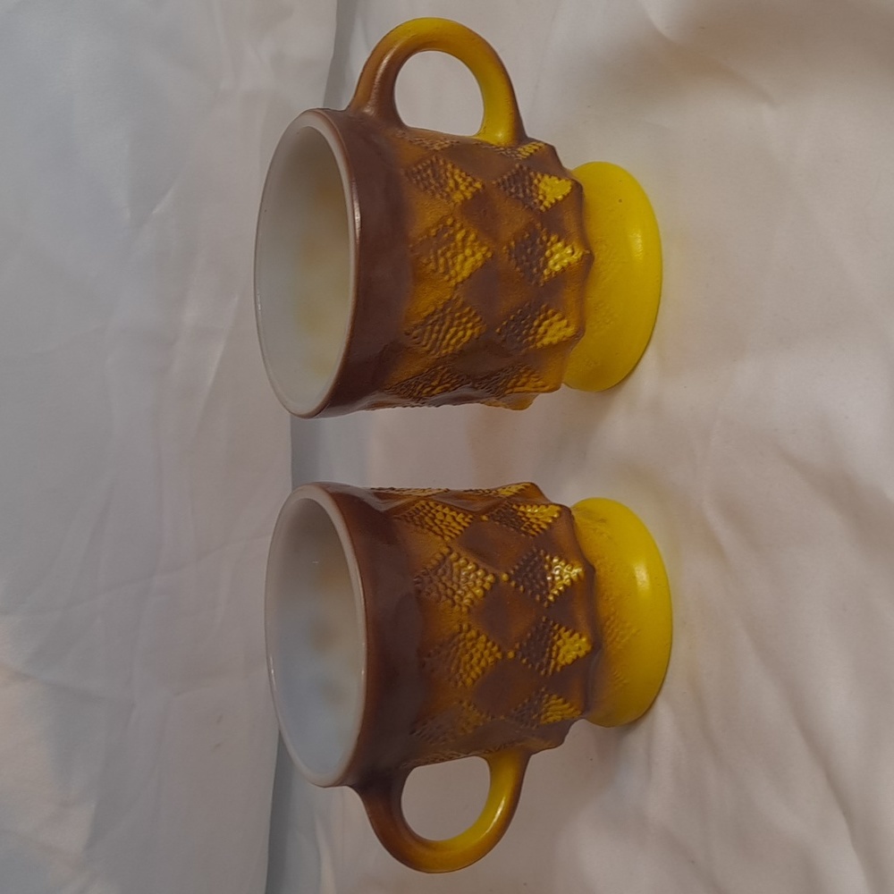 Vtg Anchor Hocking Fire King Kimberley Diamond Yellow Brown Coffee Tea Mugs (2)